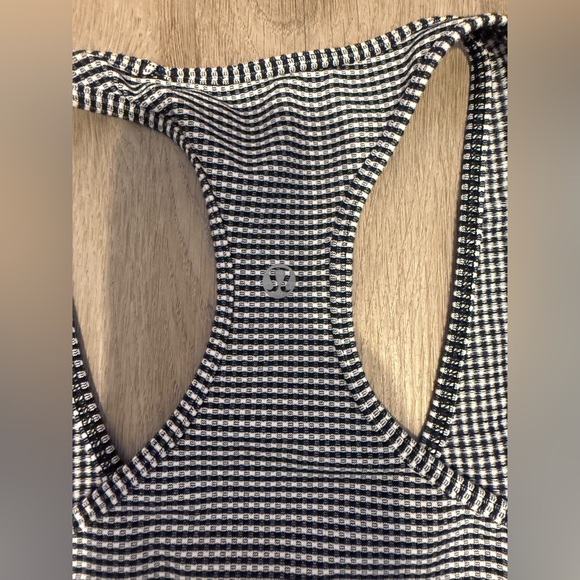 Lululemon Rare Cool Racerback Gingham White Black Check Tank Top- Size 6 - Picture 5 of 5